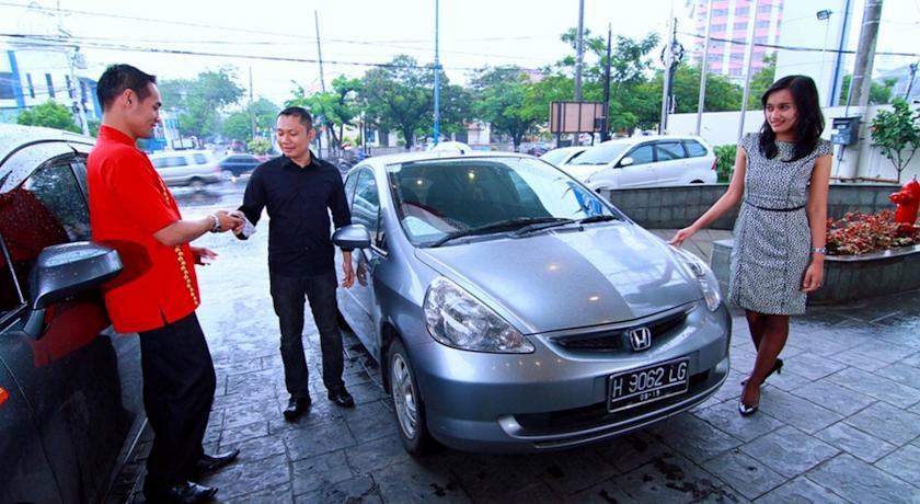 @Hom Semarang Simpang Lima Hotel Exterior foto